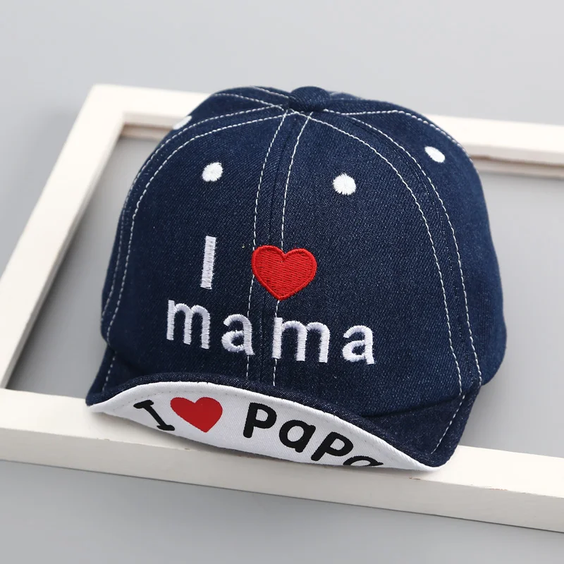 Casquette denim bébé « J’aime maman et papa » 6-24 mois